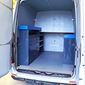 M-B sprinter-rallybilshyllor